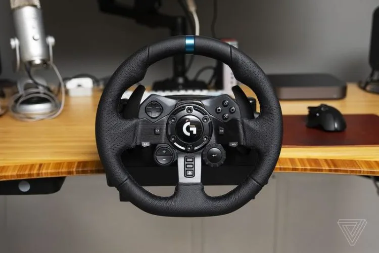 Gaming-Steering-Wheel-g923-Setup