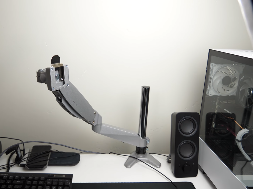 Samsung-UR55-4K-Monitor-Stand